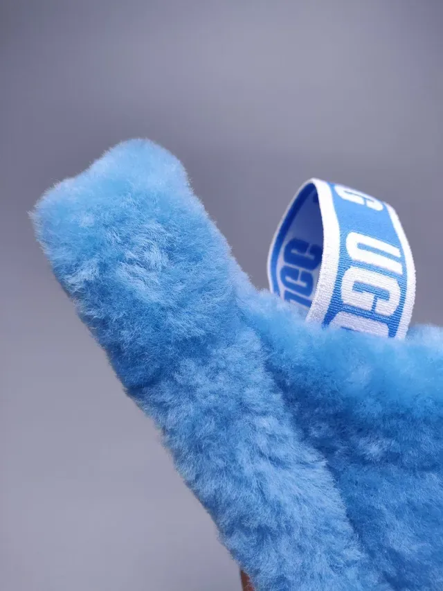 UGG Tasman أزرق فاتح فرو ناعم صندل منزلي 8
