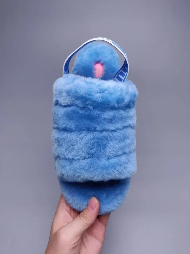 UGG Tasman أزرق فاتح فرو ناعم صندل منزلي 9