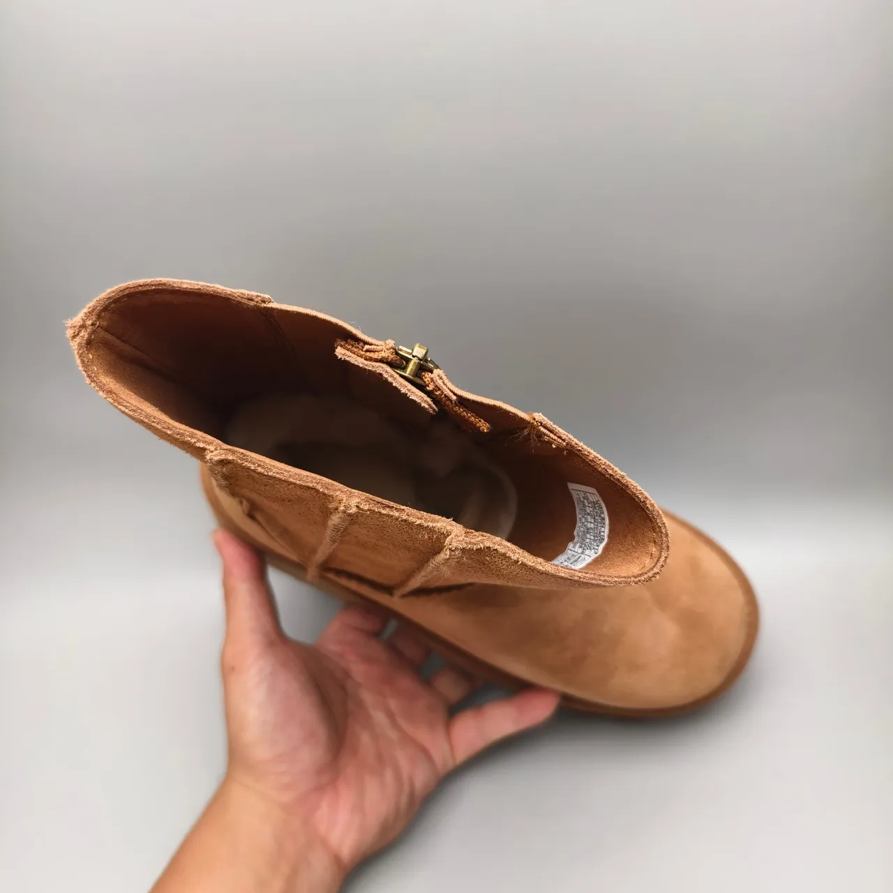 UGG Tasman প্ল্যাটফর্ম এনকেল বুট 3