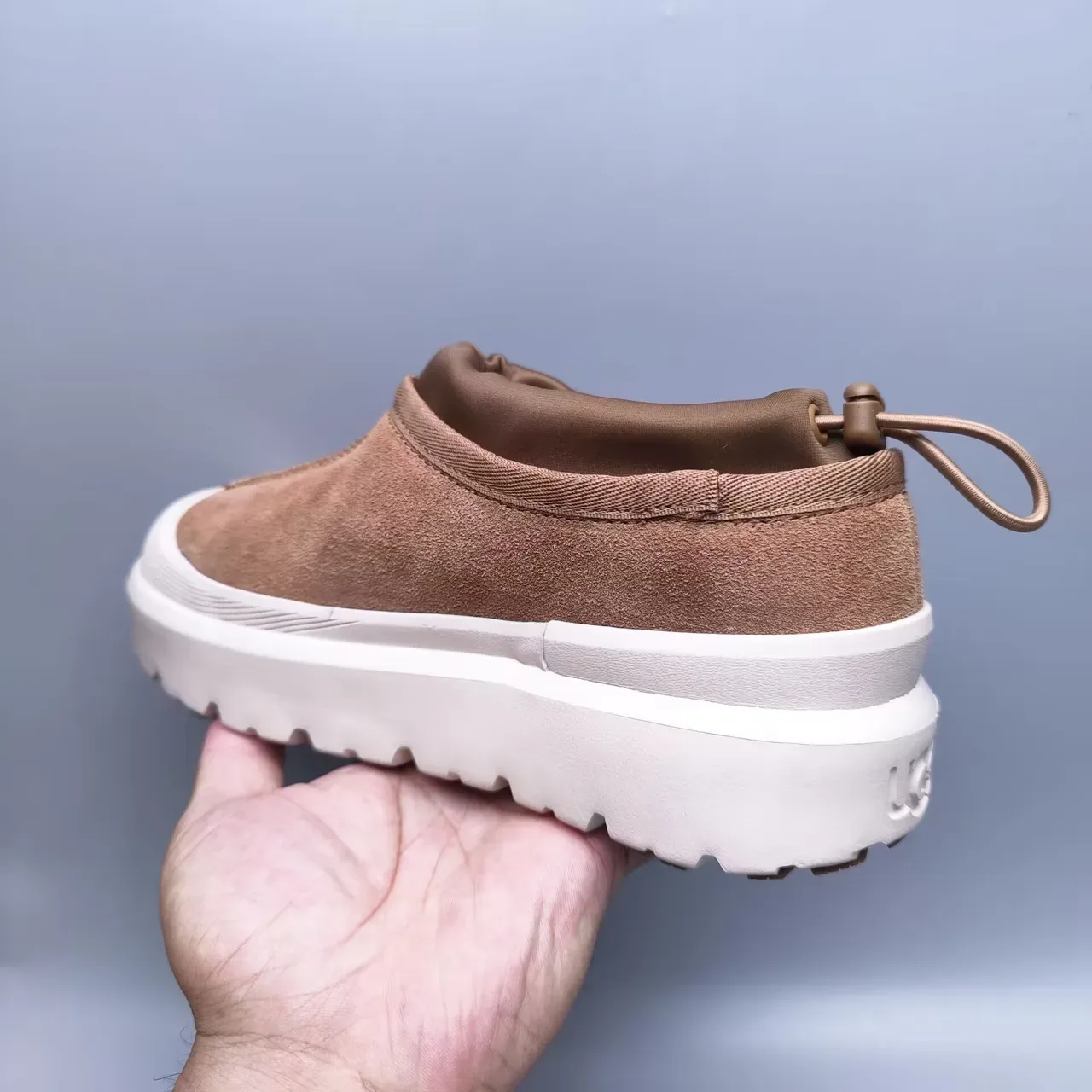 UGG Tasman Tan Camurça Plataforma Slip-On Tênis Lifestyle 2