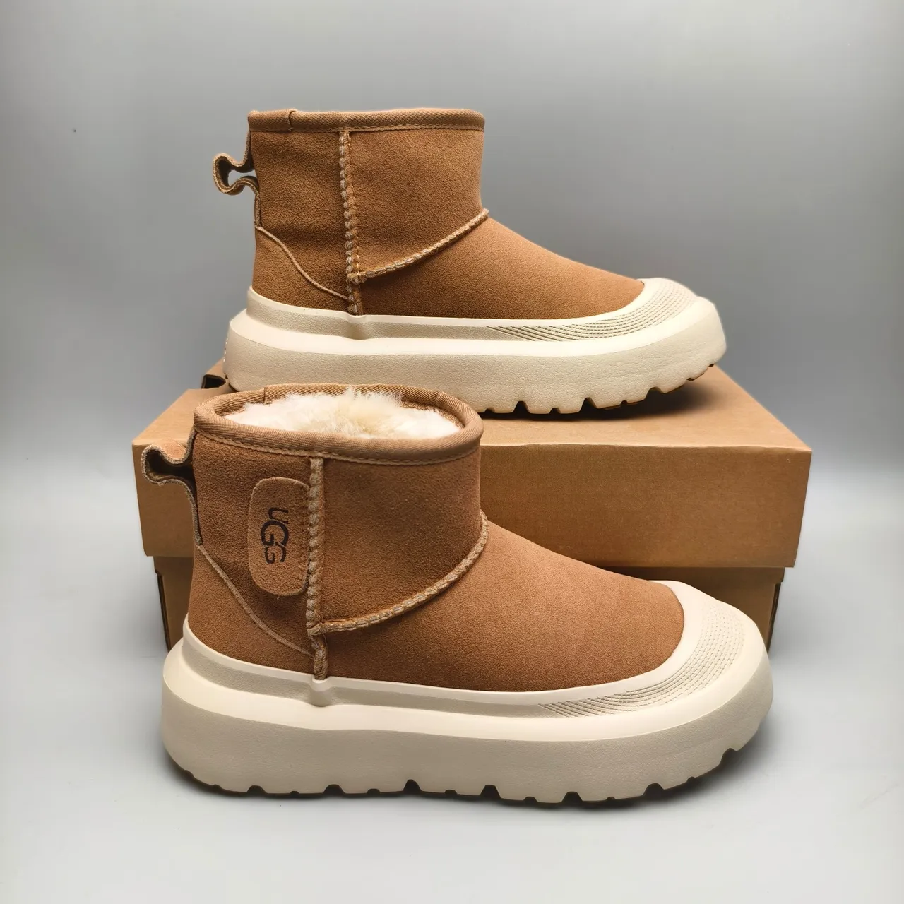 UGG Ultra Mini Tan Suede Shearling-Lined Chunky Platform Snow Boot 5
