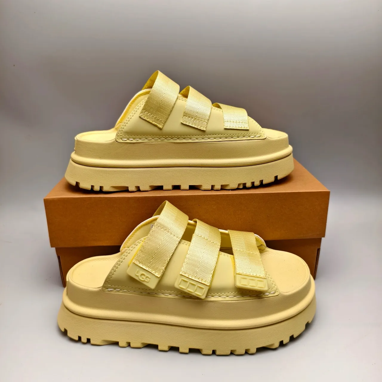 UGG Yellow Triple-Strap Platform Sole Casual Sandals 5