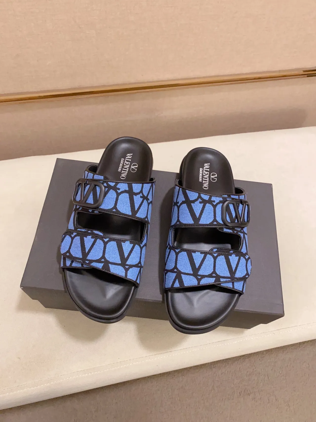 Valentino Black Multicolor Double-Strap VLogo Buckle Slippers 11