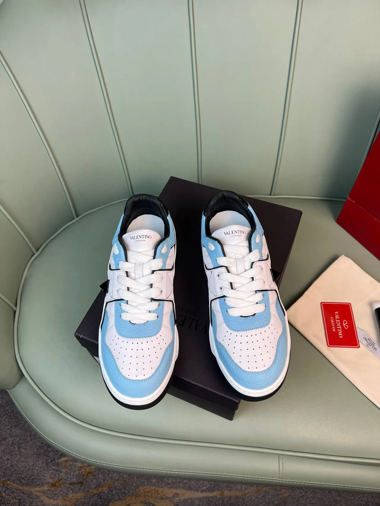 Valentino Blue White Chunky Platform Sole Multi-Panel Leather Construction Lifestyle Sneakers 9