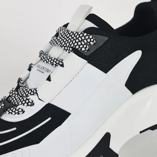 Valentino Garavani Chaussures Lifestyle Chunky Noir et Blanc 6