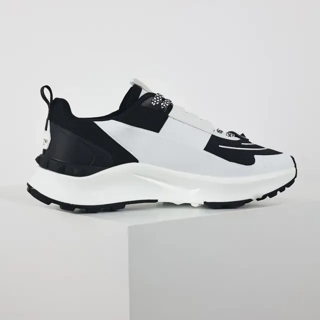 Valentino Garavani Chaussures Lifestyle Chunky Noir et Blanc 7