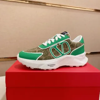 Valentino Verde Beige Zapatillas Chunky Logo V Oversized Patrón Geométrico En Tejido Superior