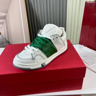 Valentino Rockstud حذاء رياضي أبيض أخضر رمادي نمط حياة حذاء رياضي