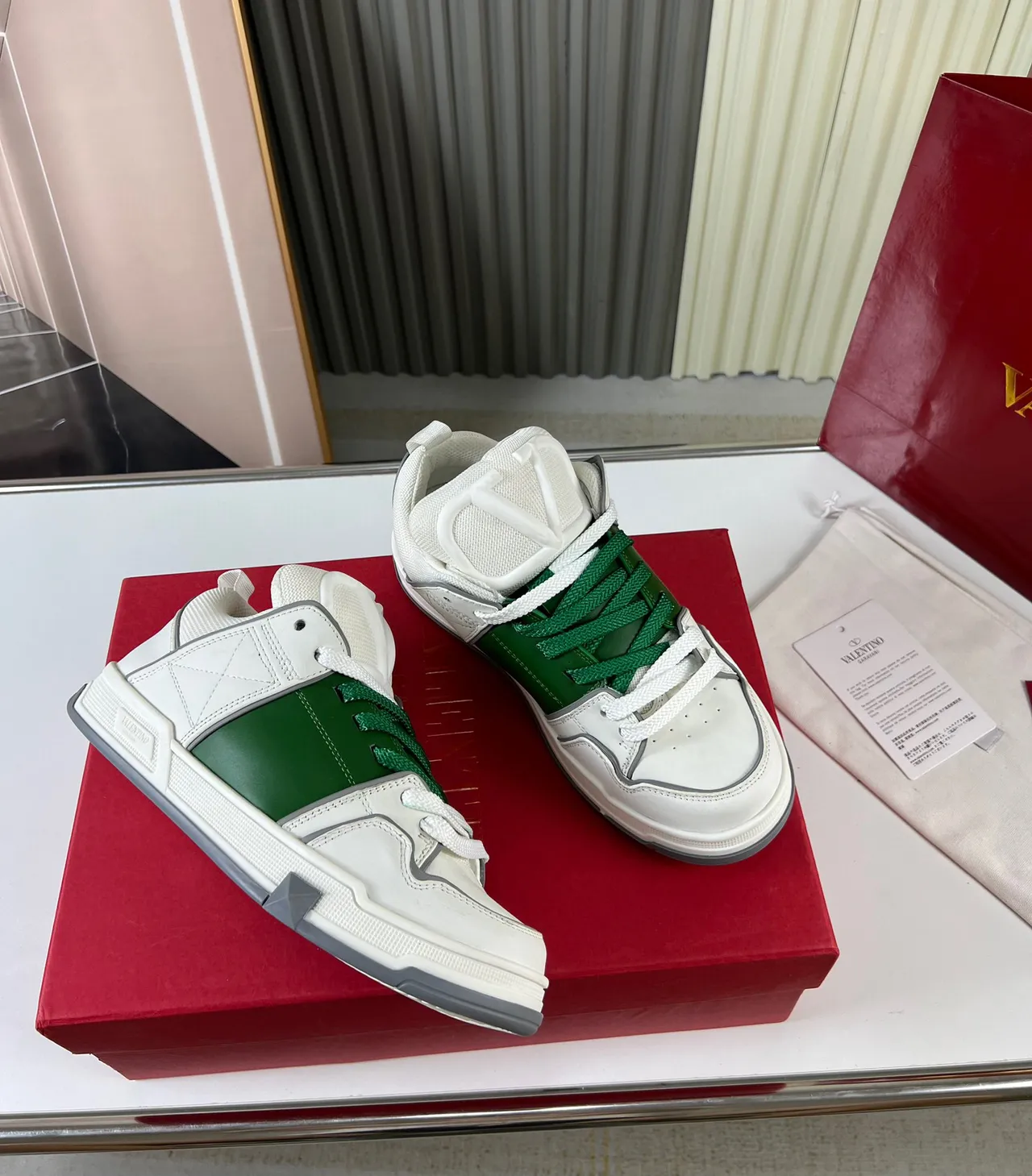 Valentino Rockstud sneakers blanc vert gris lifestyle sneakers 6