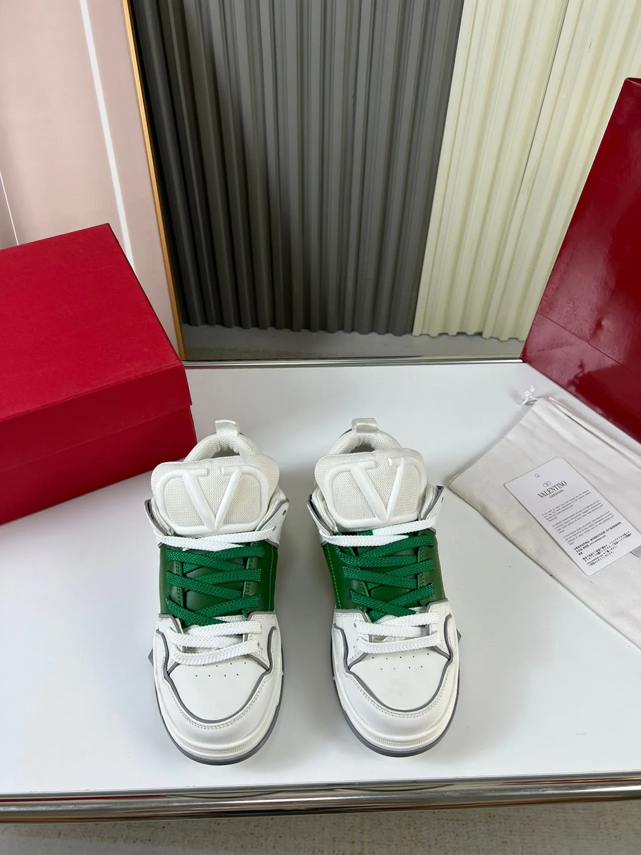 Valentino Rockstud sneakers blanc vert gris lifestyle sneakers 9