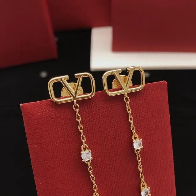 Brincos Valentino Rockstud Spike Chain Cristal Dourado 7