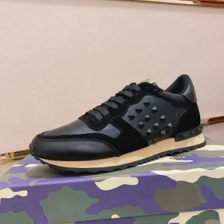 Valentino Rockstud Studded أحذية أسلوب حياة جلد أسود سويد