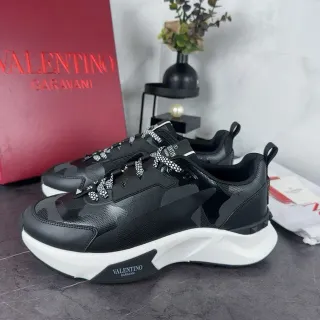 Valentino Runner Suela negra blanca Paneles camuflaje tonales Zapatillas chunky