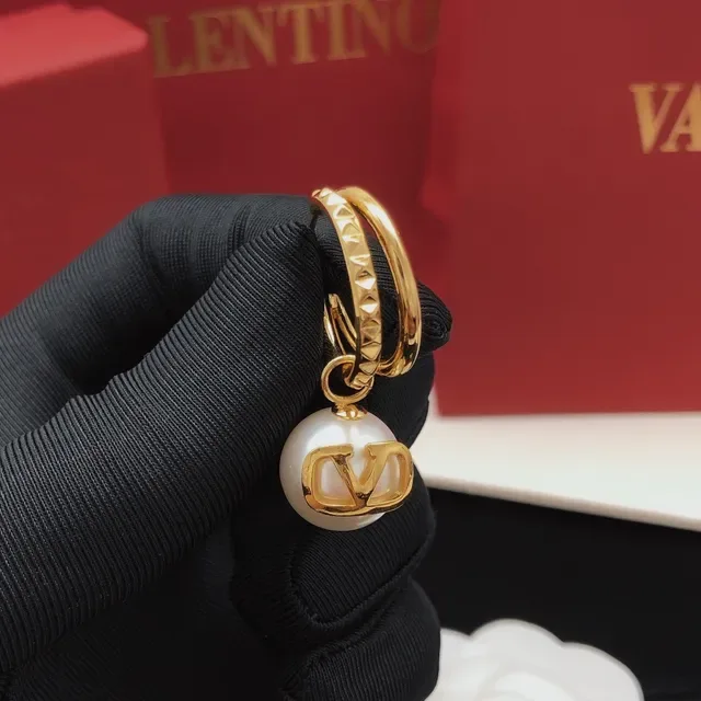 Valentino VLogo Brincos Hoop de Pérolas 5