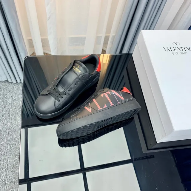 Valentino VLTN Preto Rosa Vermelho Estilo de vida Tênis 5