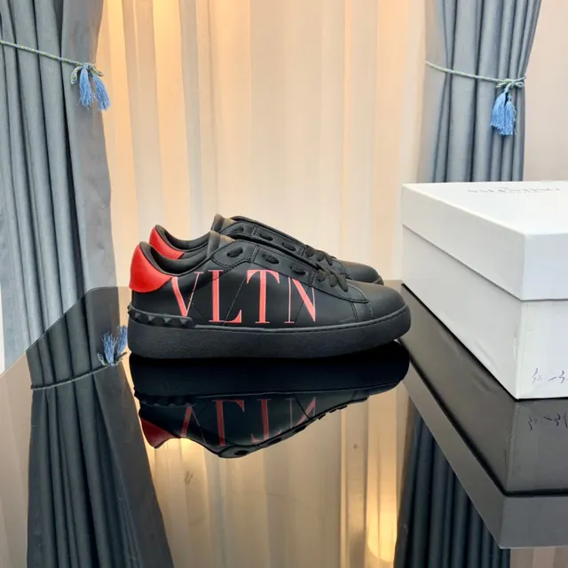Valentino VLTN Preto Rosa Vermelho Estilo de vida Tênis 8