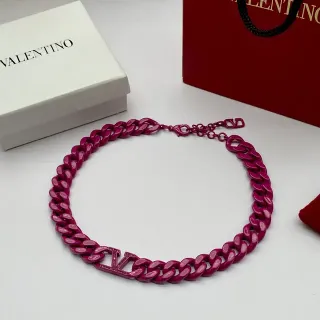 Valentino VLTN Magenta Curb-Link Chain Necklace