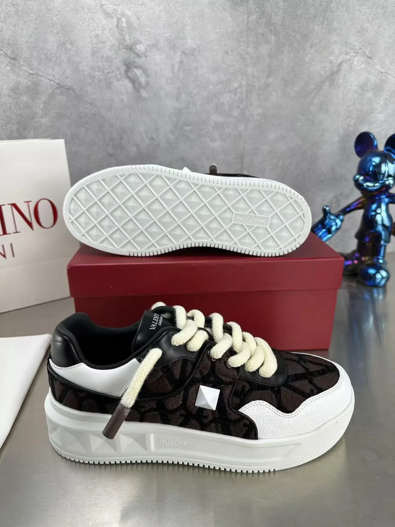 Valentino VLTN Chaussures Lifestyle en Maille et Cuir 6
