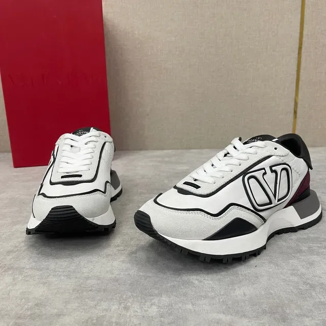 Valentino VLTN Runner blanc noir bordeaux lifestyle sneakers 5