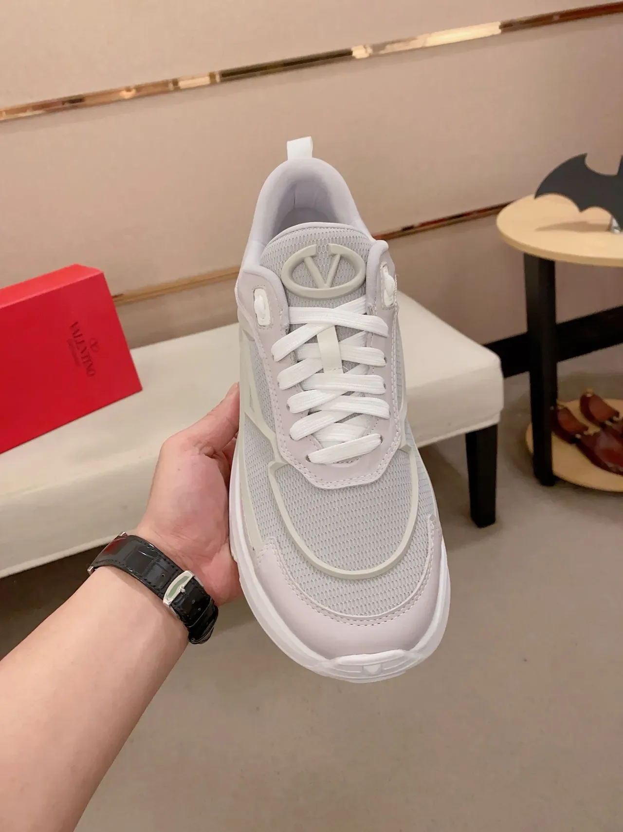 Valentino Tênis Chunky Sola Branca e Cinza Malha e Overlay Sintético 5