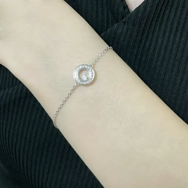 Van Cleef & Arpels Alhambra سوارلت ذهبي فضي دوران لوقيت ستايل موديل مرصعة الماس هالو 8