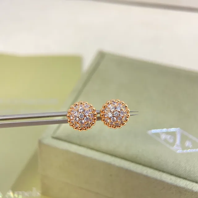 Van Cleef & Arpels Boucles d'oreilles or et argent rondes en dôme Pavé-Set 6