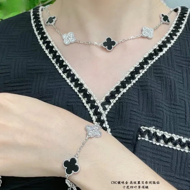 Van Cleef & Arpels Alhambra Black Onyx and Diamond Necklace 9