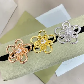 Van Cleef & Arpels Alhambra সোনা রূপা খোলা কাজ ফুলের পাভে-সেট কেন্দ্র ব্রোচ