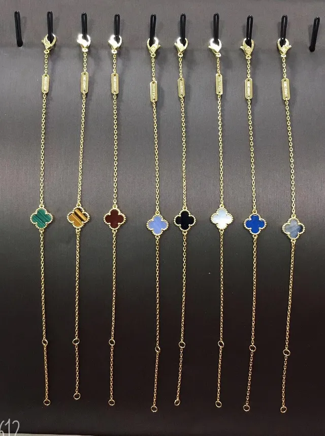 Van Cleef & Arpels Alhambra Collier avec Charme Quatre Feuilles 8