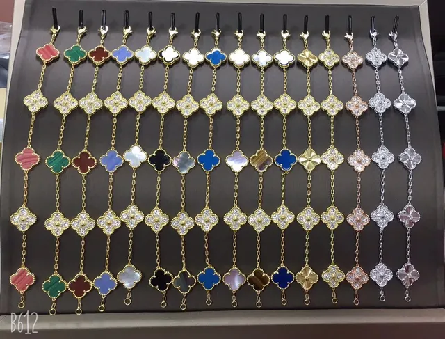 Van Cleef & Arpels Alhambra Collier avec Charme Quatre Feuilles 9