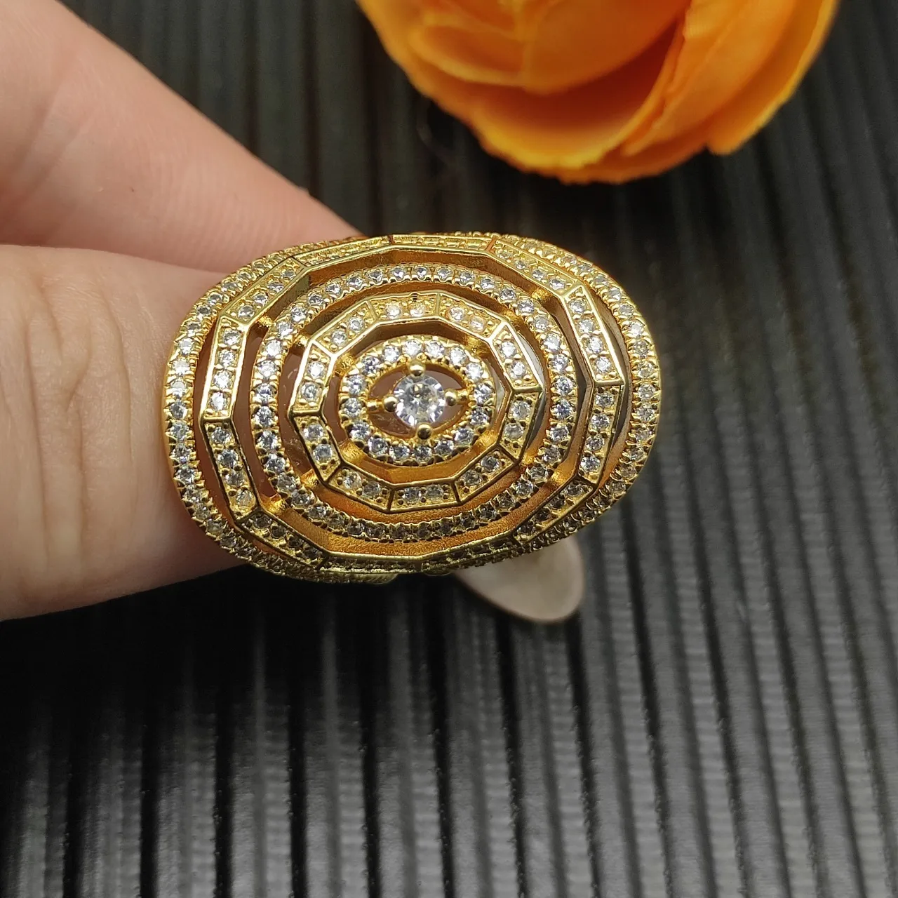 Van Cleef & Arpels Gold Silver Spiral-Layered Pavé-Diamond Ring 2