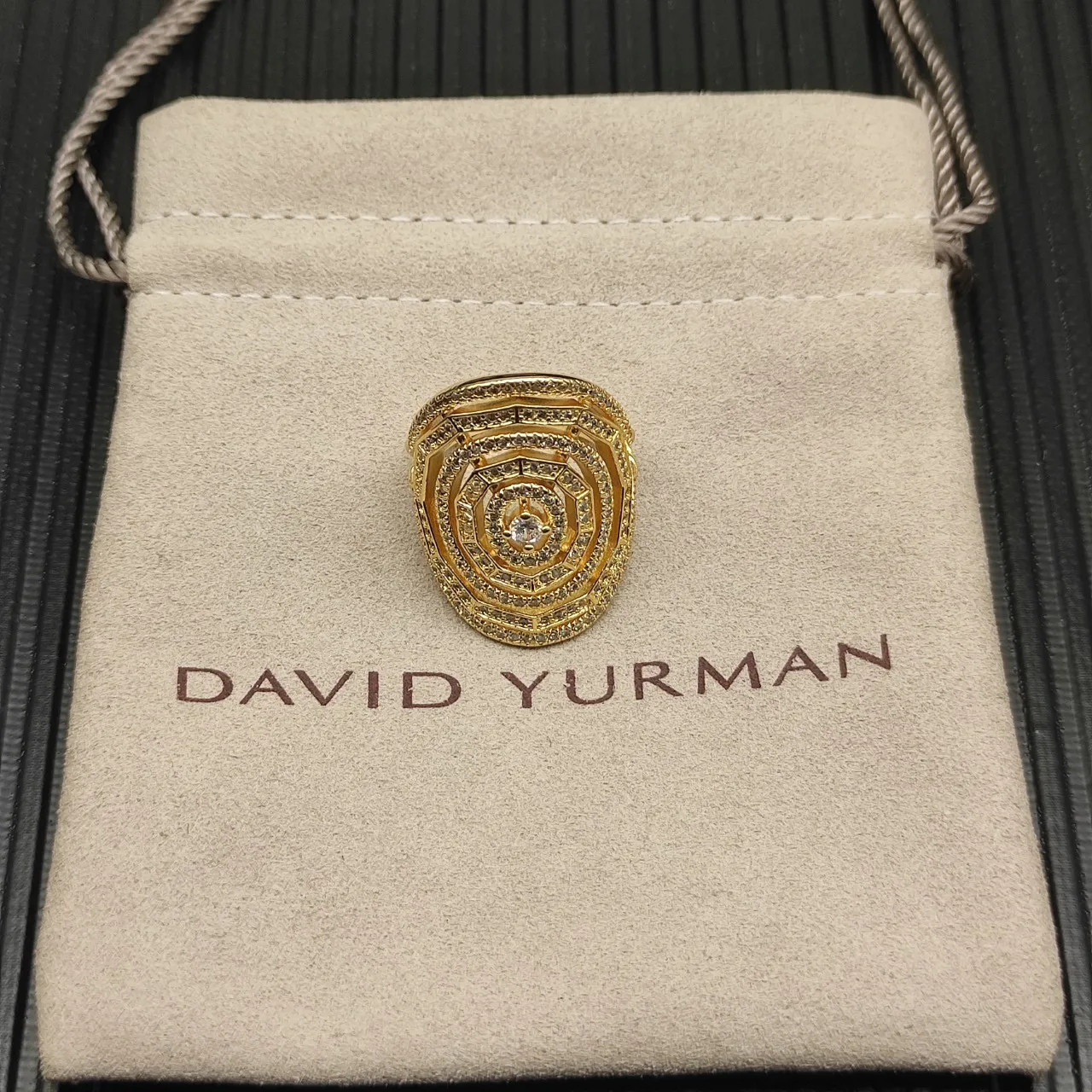 Van Cleef & Arpels Gold Silver Spiral-Layered Pavé-Diamond Ring 8