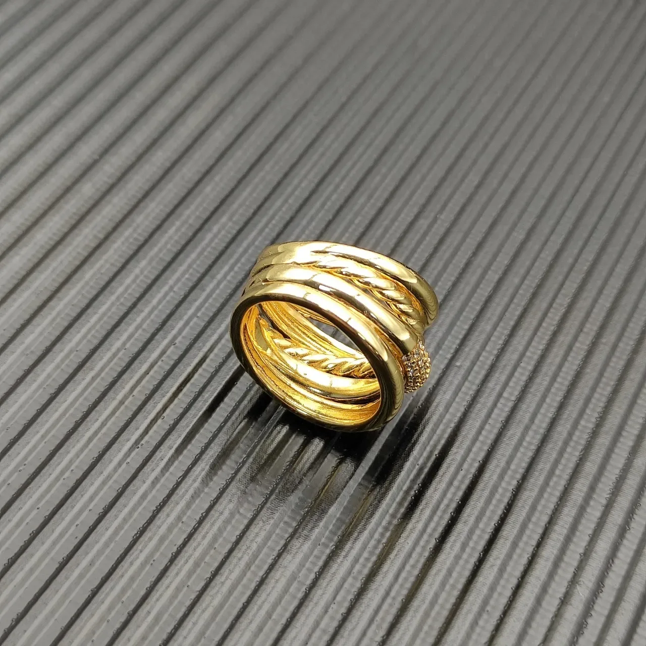 Van Cleef & Arpels Multi-Band Pavé Diamond Gold Ring 2