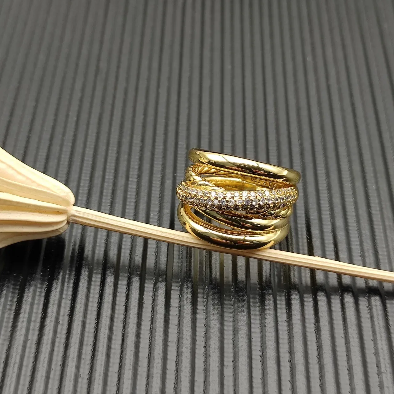 Van Cleef & Arpels Multi-Band Pavé Diamond Gold Ring 4