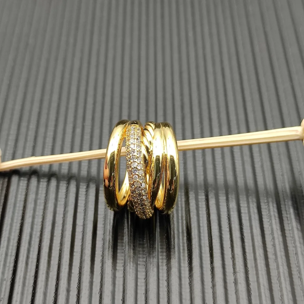 Van Cleef & Arpels Multi-Band Pavé Diamond Gold Ring 5