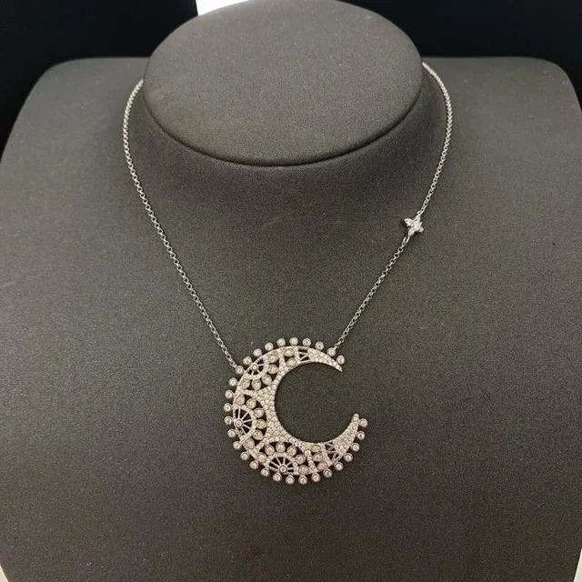 Van Cleef & Arpels Pendentif Lune Croissante Argent Blanc Pierres Pavé-Set Collier 5
