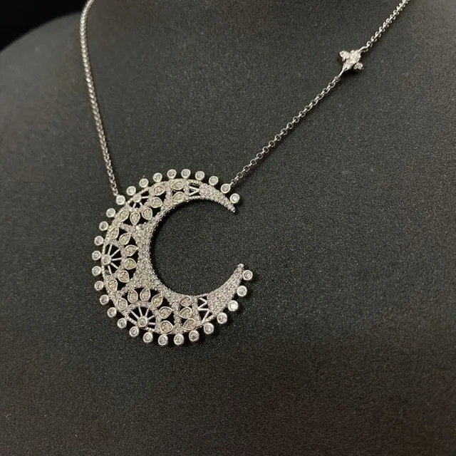 Van Cleef & Arpels Pendentif Lune Croissante Argent Blanc Pierres Pavé-Set Collier 7