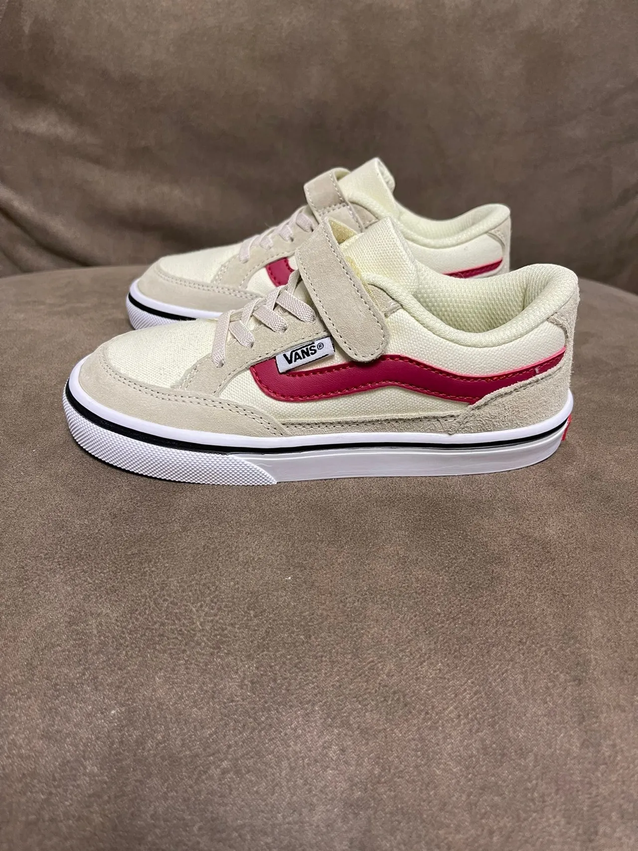 Vans Era بيج أحمر أحذية تزلج منخفضة مع إغلاق بالرباط والحزام 3