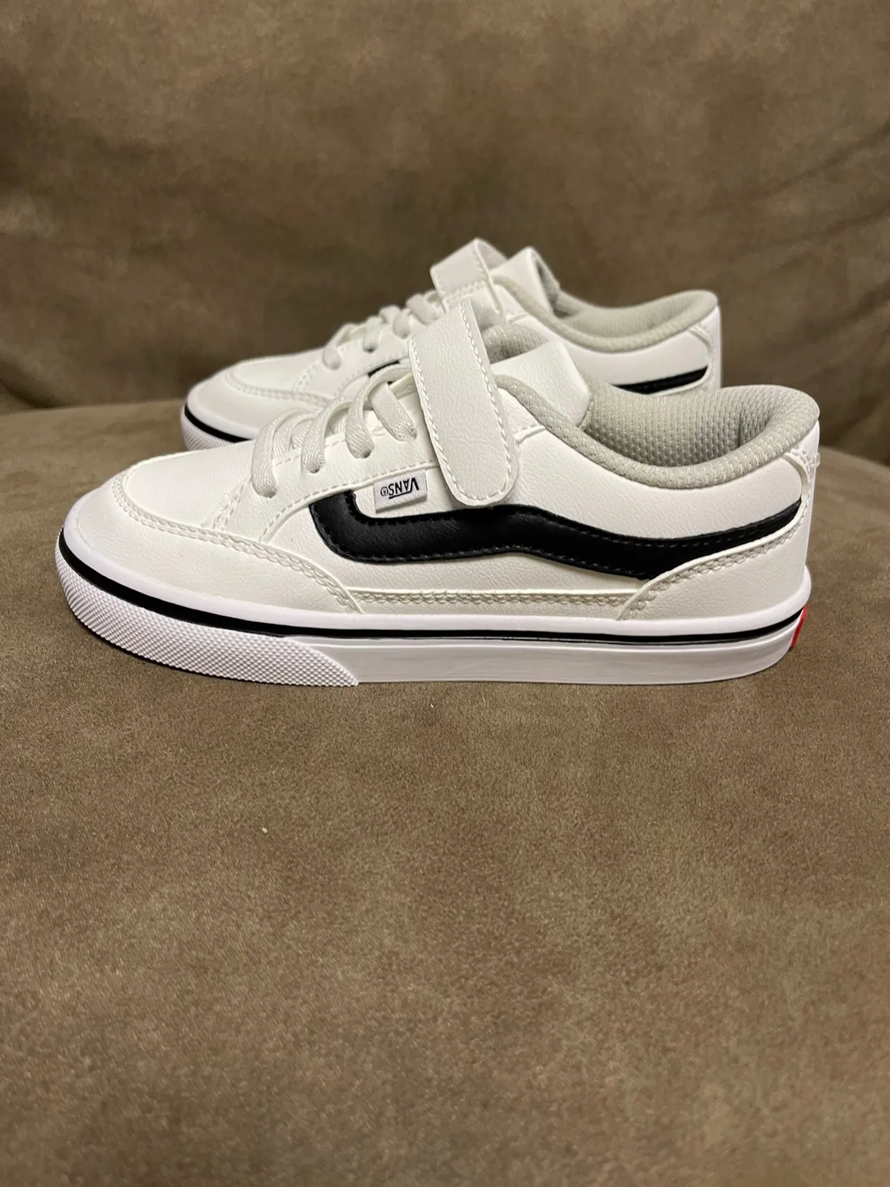 Vans Era بيج أحمر أحذية تزلج منخفضة مع إغلاق بالرباط والحزام 11