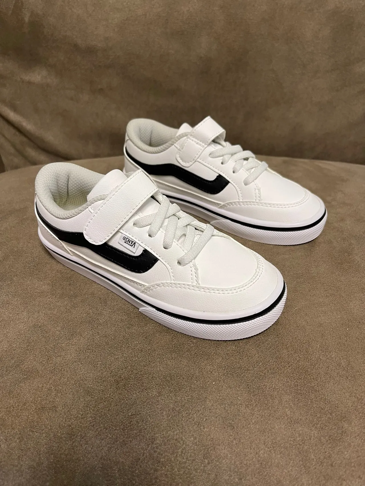 Vans Era بيج أحمر أحذية تزلج منخفضة مع إغلاق بالرباط والحزام 18
