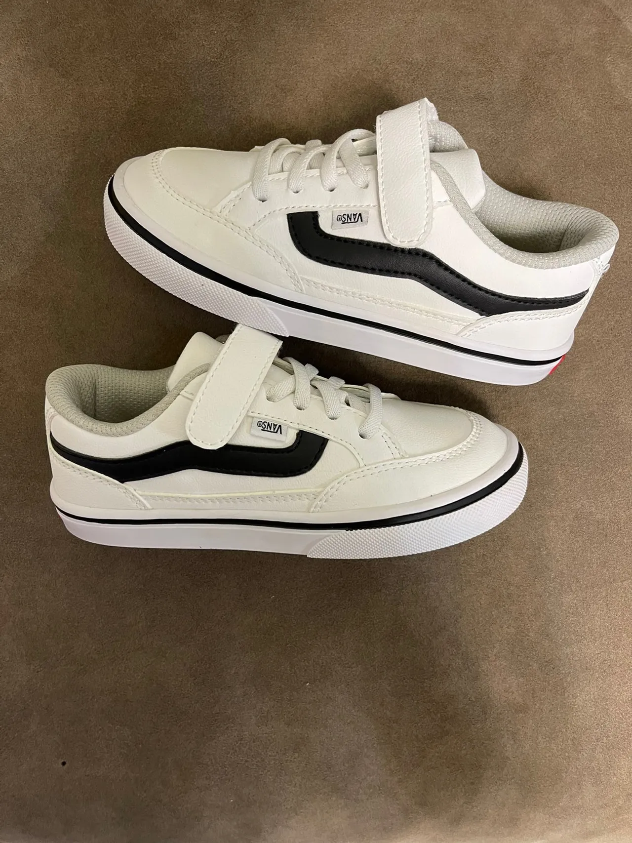 Vans Era بيج أحمر أحذية تزلج منخفضة مع إغلاق بالرباط والحزام 21