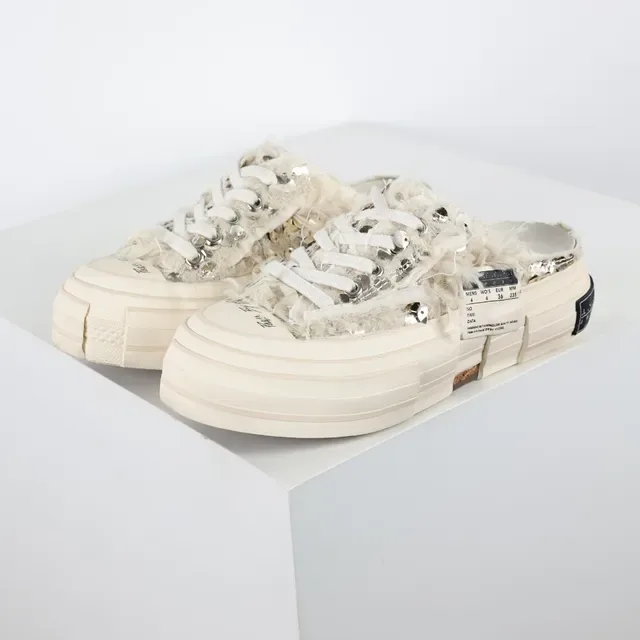 VEJA Beige Frayed Textile Upper Metal Eyelets Lifestyle Sneakers 2