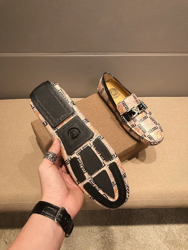 Versace Beige Black Medusa-Print Greca Border Loafer 7