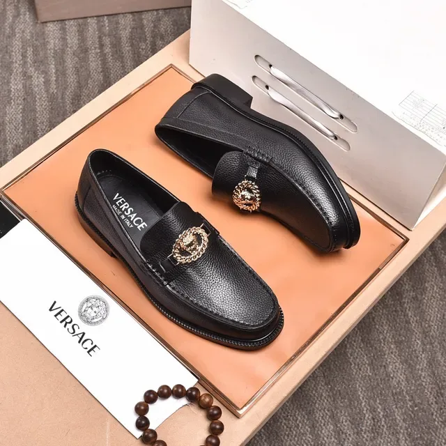 Versace Black Gold Pebbled Leather Medusa Head Hardware Loafer 9