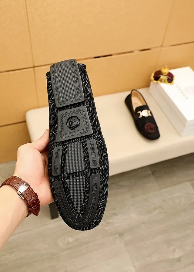 Versace Loafer Noir Or Texturé Haut Emblème Tête Médusa 2