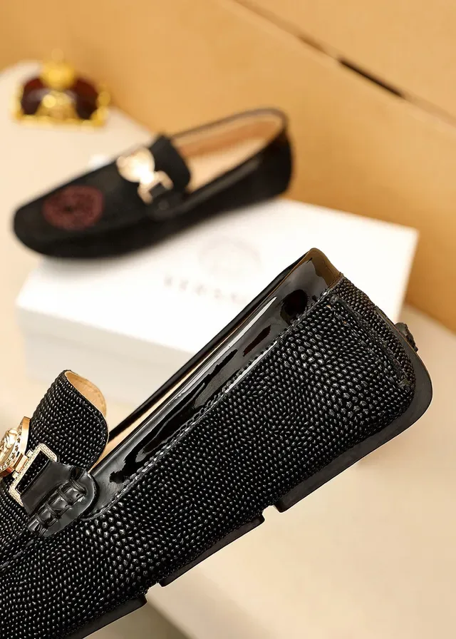 Versace Loafer Noir Or Texturé Haut Emblème Tête Médusa 4