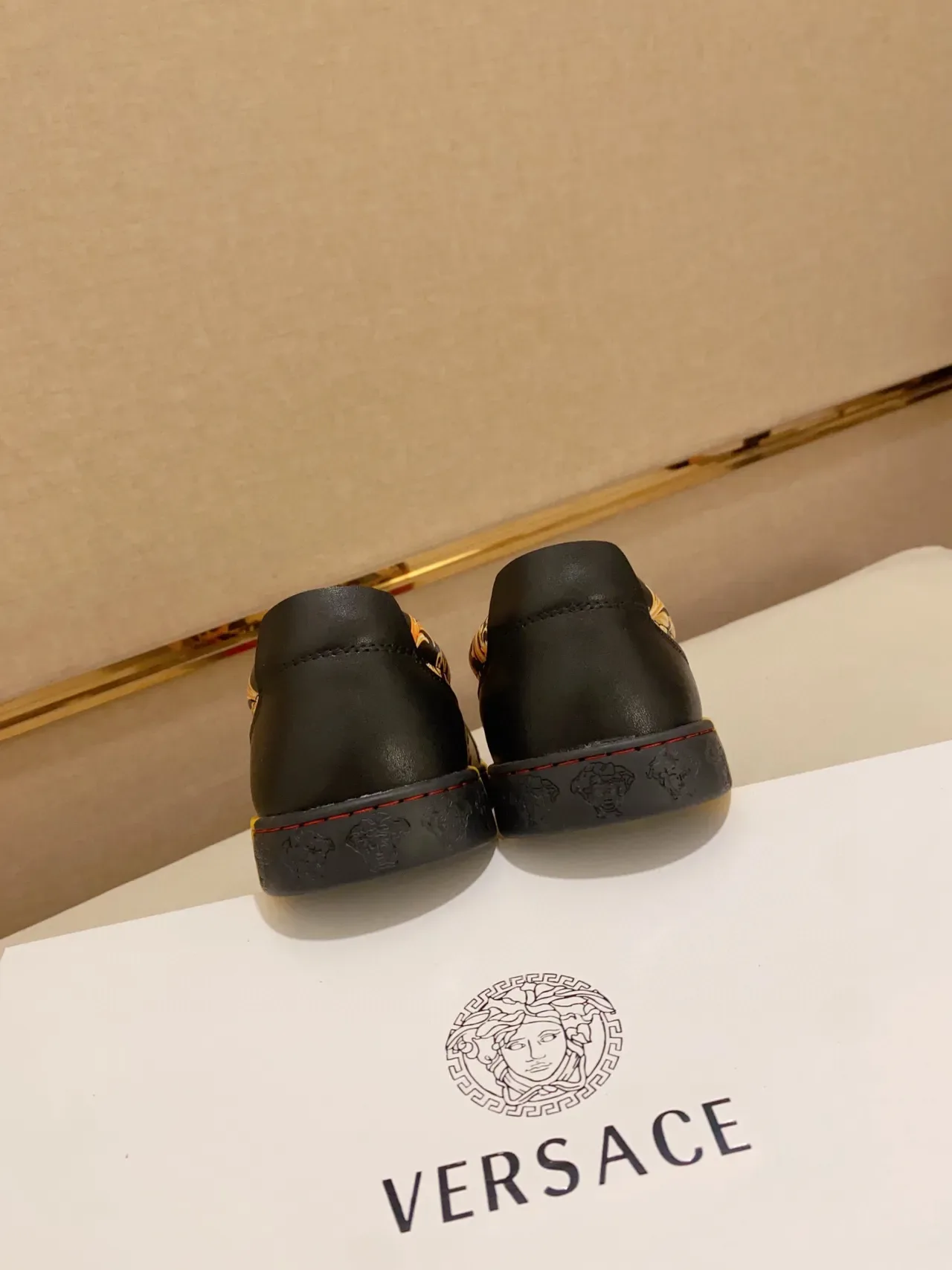 Versace Chain Reaction Impressão Barroca Tênis Slip-On Lifestyle 4