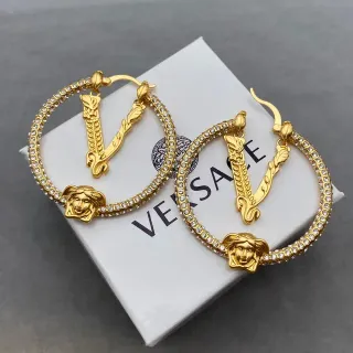 Versace Aretes Hoop de Oro y Plata con Cristales Pavé