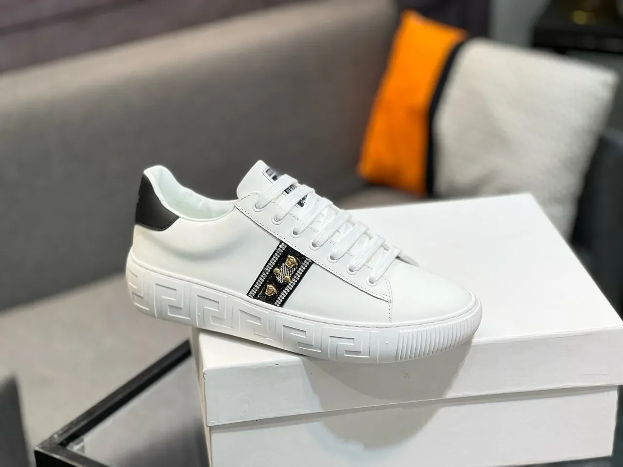 Versace Greca Odissea Blancs Medusa-embellished chaussures lifestyle 4
