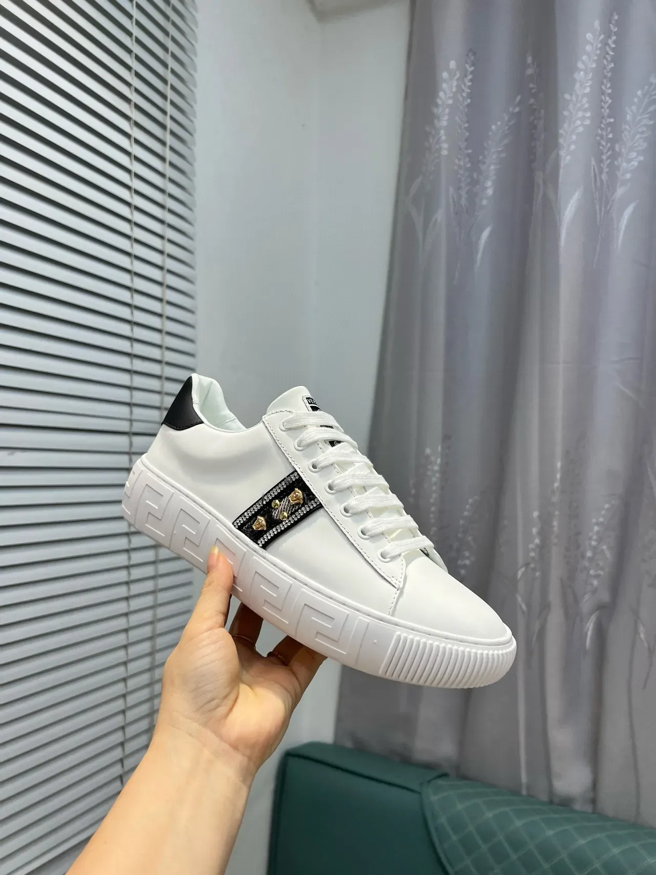 Versace Greca Odissea Blancs Medusa-embellished chaussures lifestyle 6